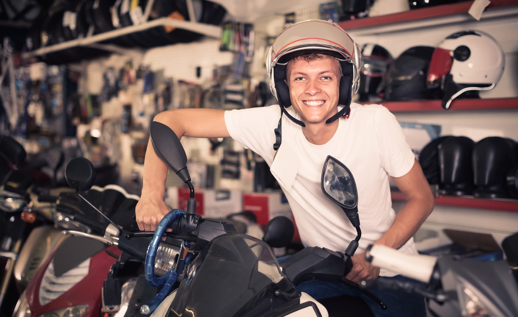 Casco ciclomotor