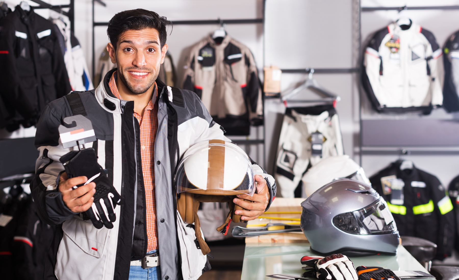Compra equipación moto