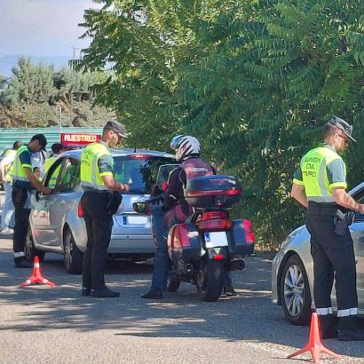 Un hombre cuadruplica la tasa máxima de alcoholemia en un control en Sevilla y achaca el resultado al gazpacho