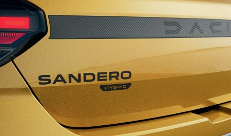 Dacia Sandero hybrid 155