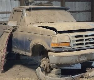 El Ford F-150 que estuvo parado casi 30 años.
