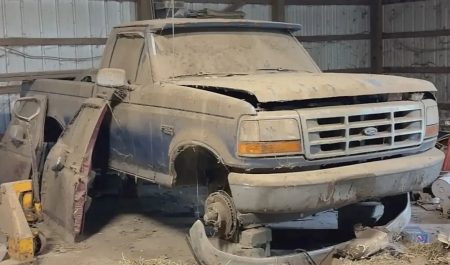 El Ford F-150 que estuvo parado casi 30 años.