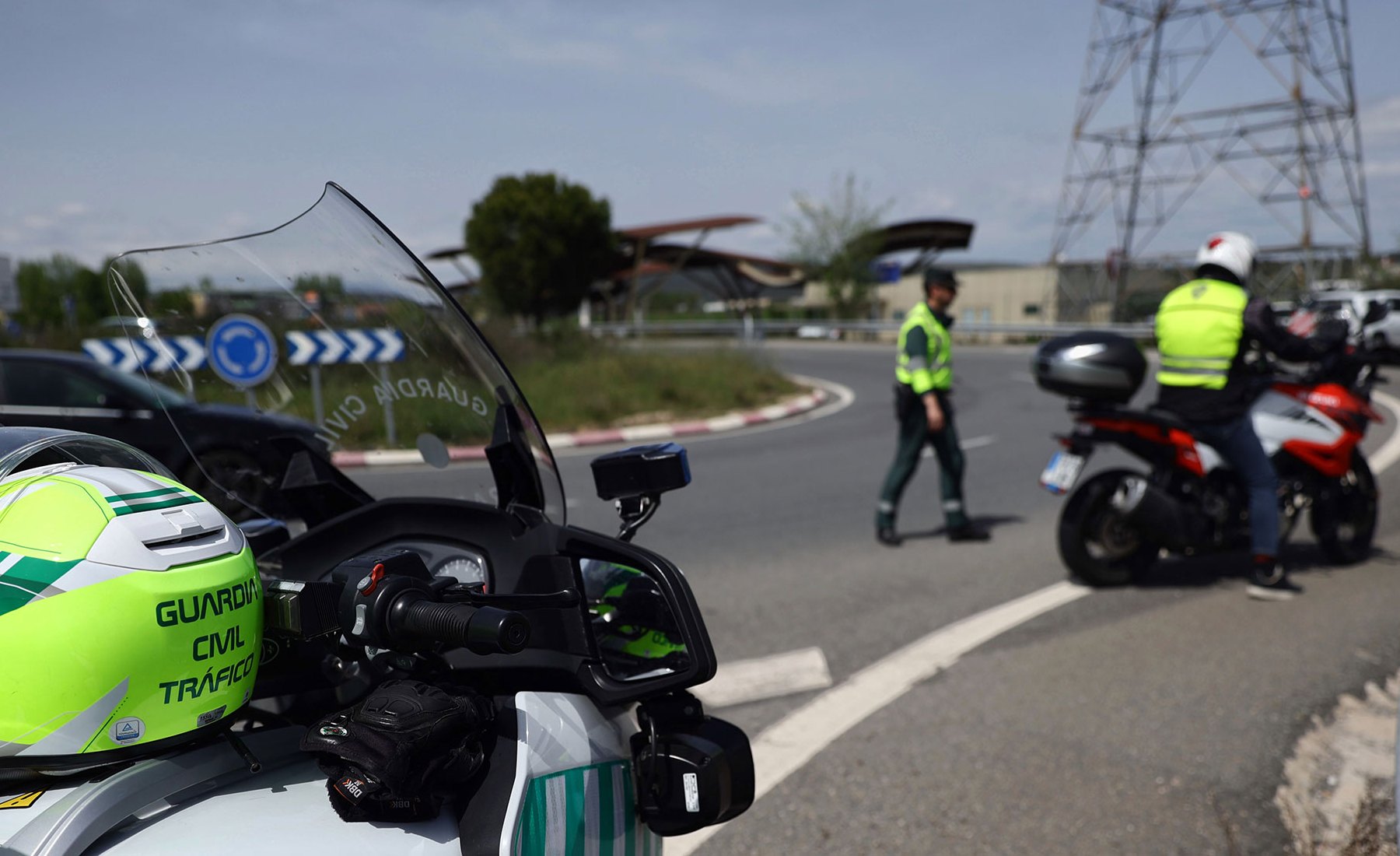 Guardia civil multa moto