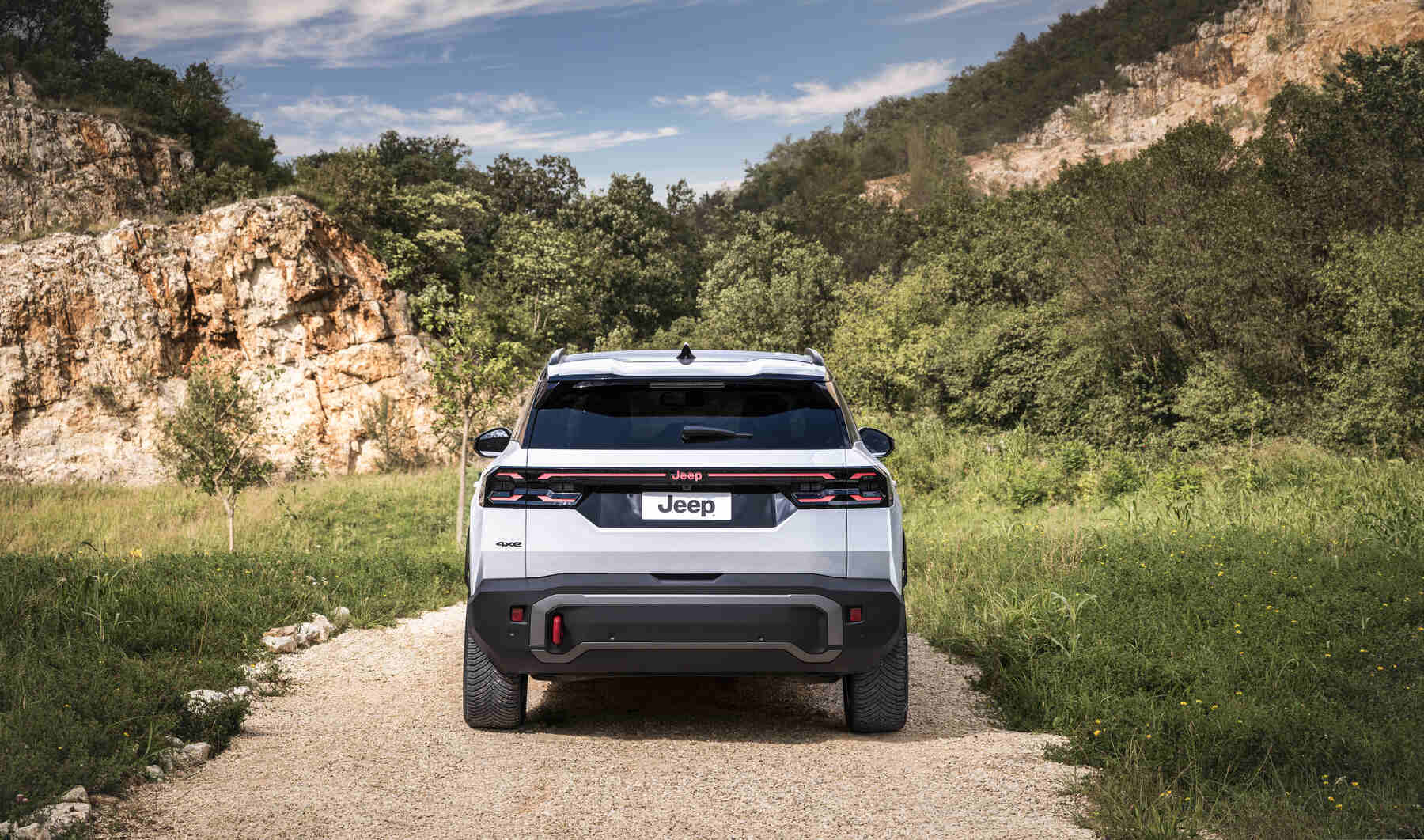 Jeep Brújula 2026