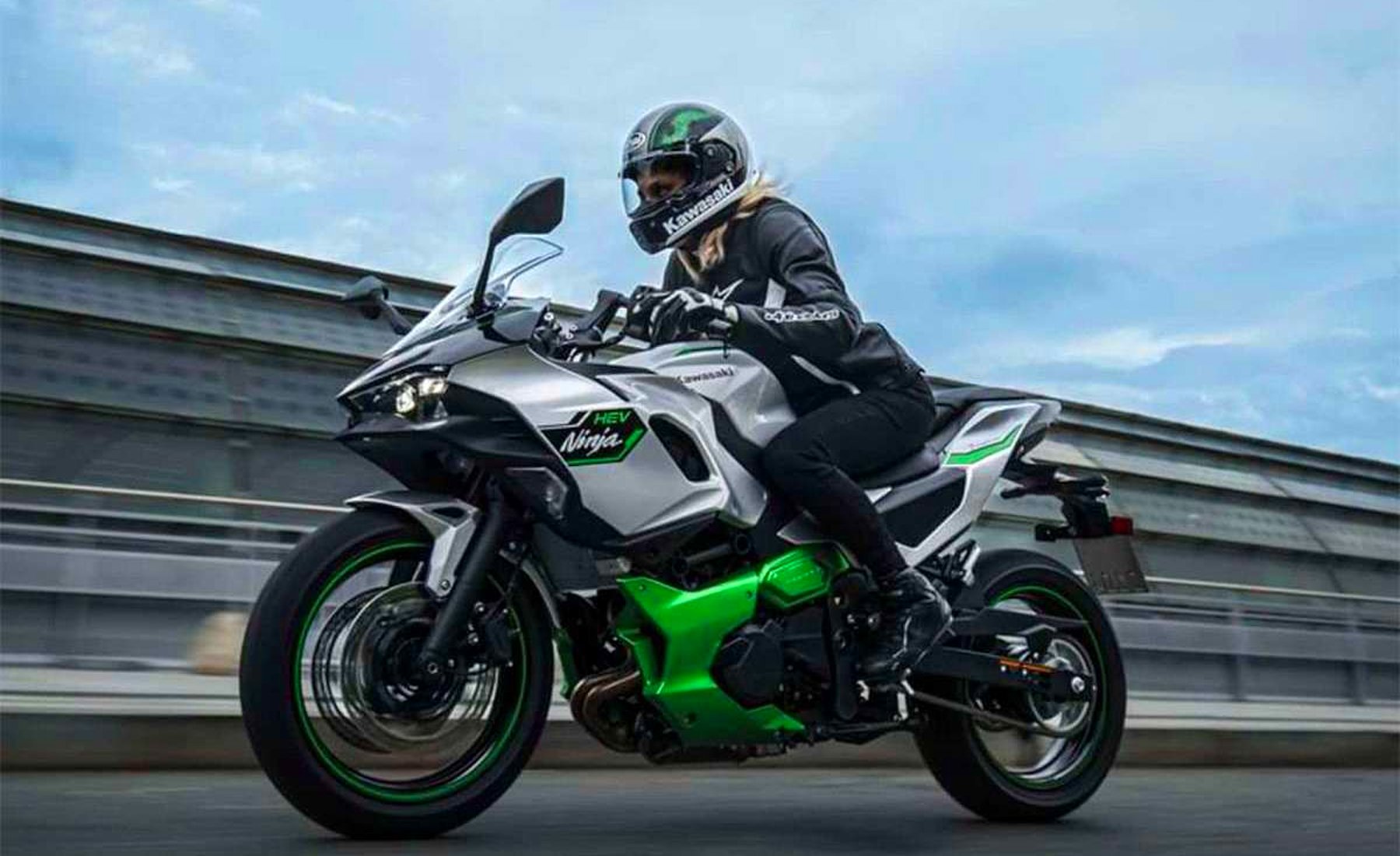 Kawasaki Ninja 7 Hybrid