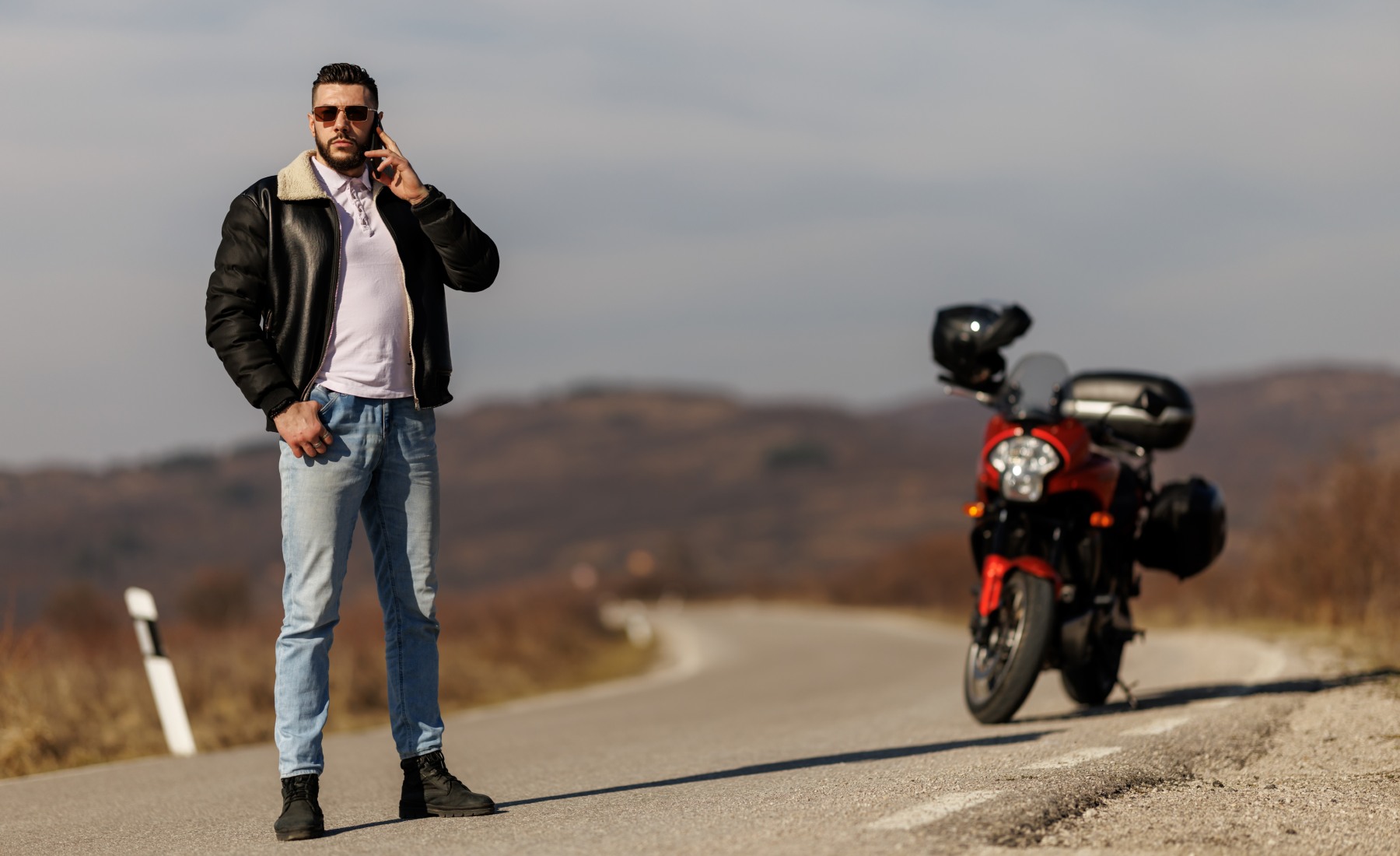 Moto averiada carretera