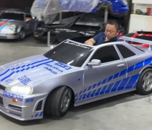 Nissan GT-R R34 miniatura