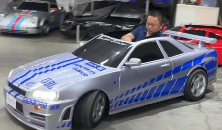 Nissan GT-R R34 miniatura