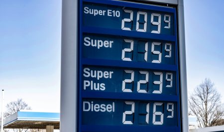 Panel precios gasolinera