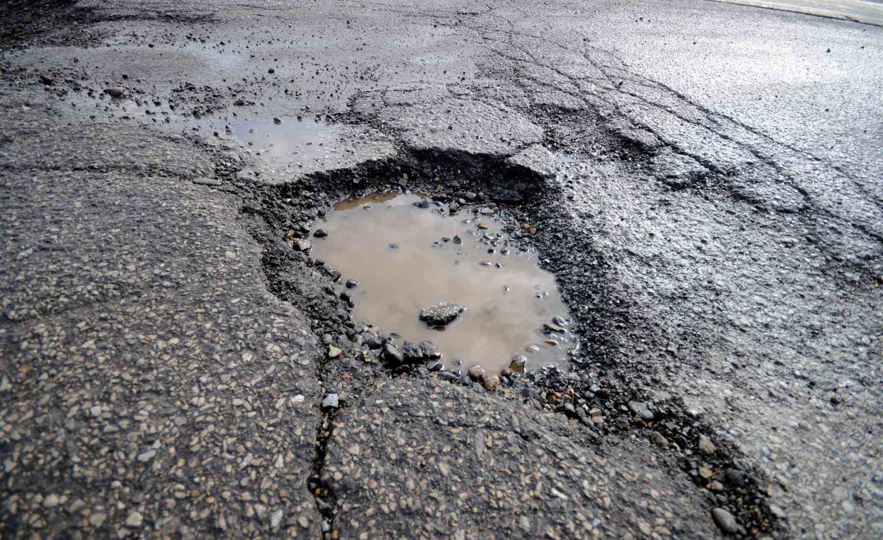 Socavón carretera