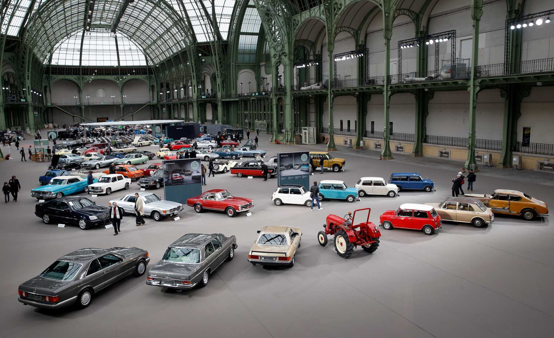 Subasta vehículos clásicos Bonhams Paris