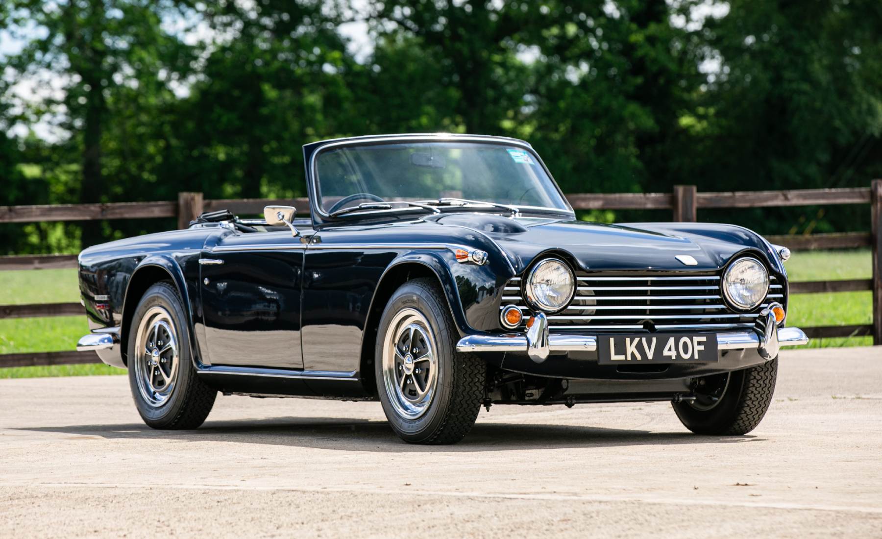 Triumph TR5