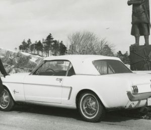 El propietario del primer Mustang.