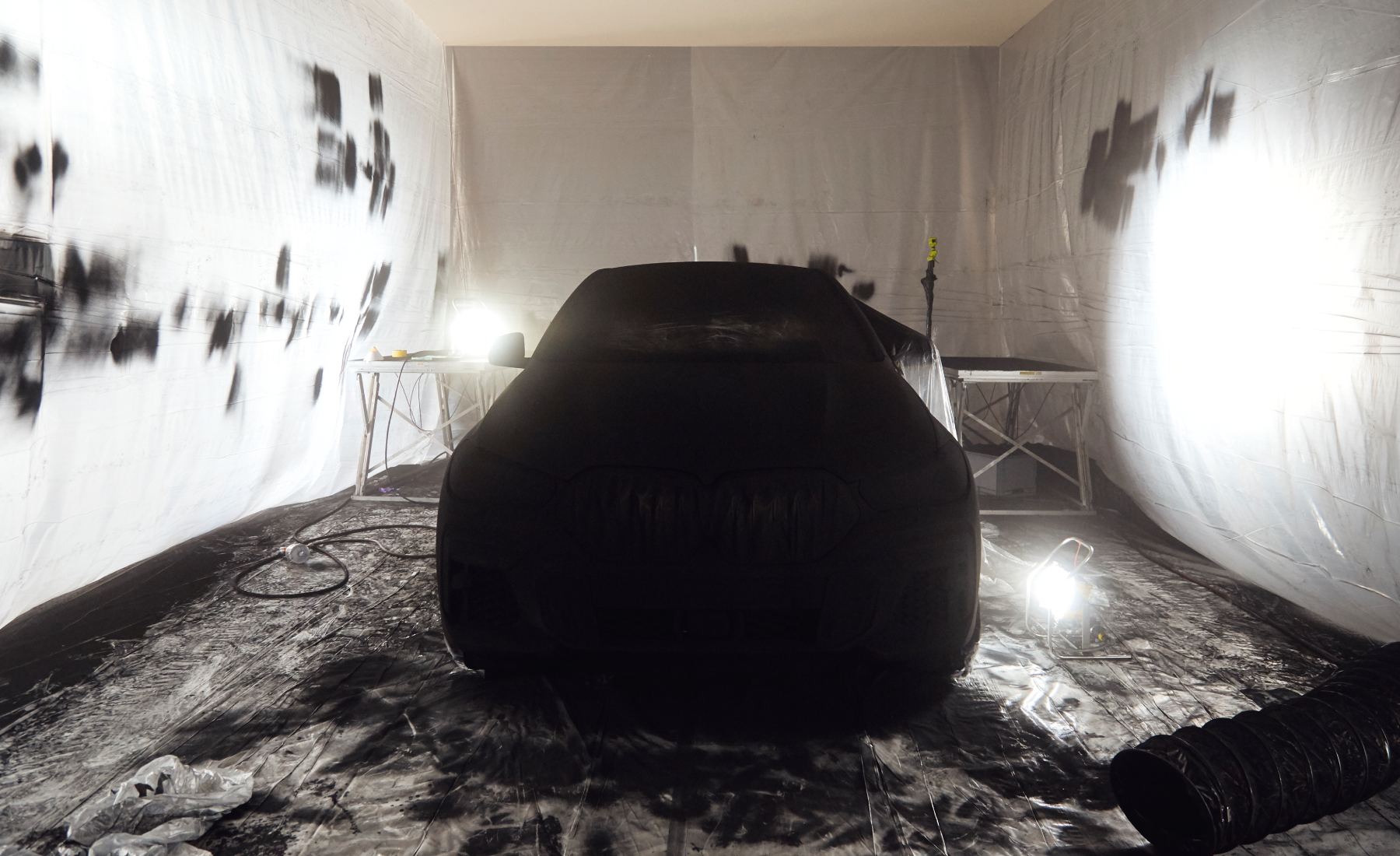 color coche negro Vantablack