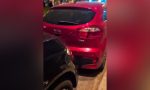 La imagen que indigna en Valencia: se encuentra varios coches aparcados y ni un solo espacio para salir