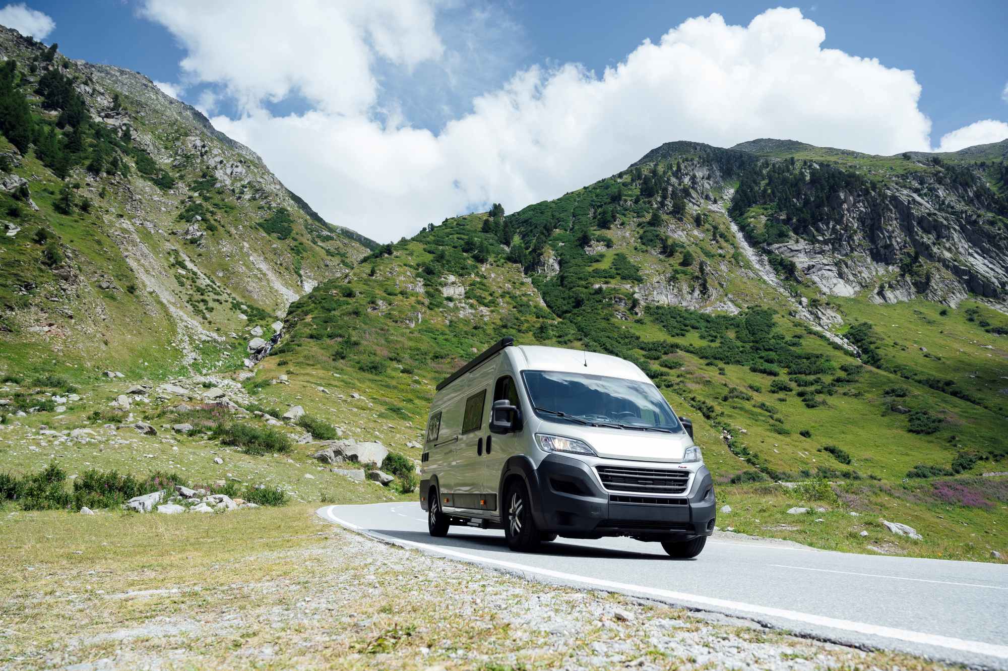 Camper en carretera