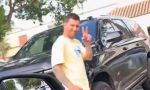 Se encontró a Leo Messi en un aparcamiento… y descubrió la bestia que conduce: no es un Ferrari ni un Lamborghini y esto es lo que cuesta