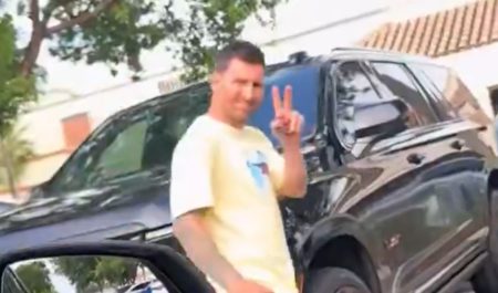 Cadillac Escalade Messi