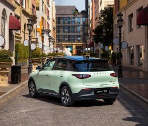 Geely E2