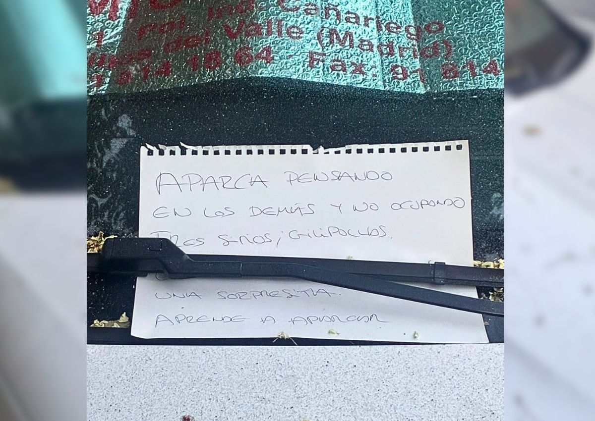 Nota coche mal aparcado - centro Madrid