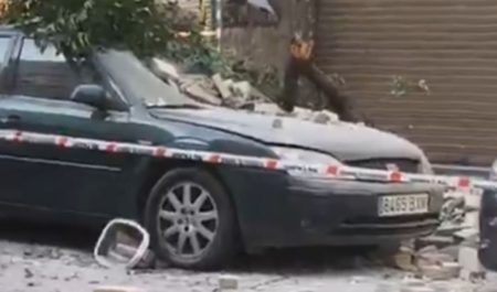 Si te sorprende un terremoto conduciendo, ¿qué debes hacer? ¿El seguro cubre los daños del coche?