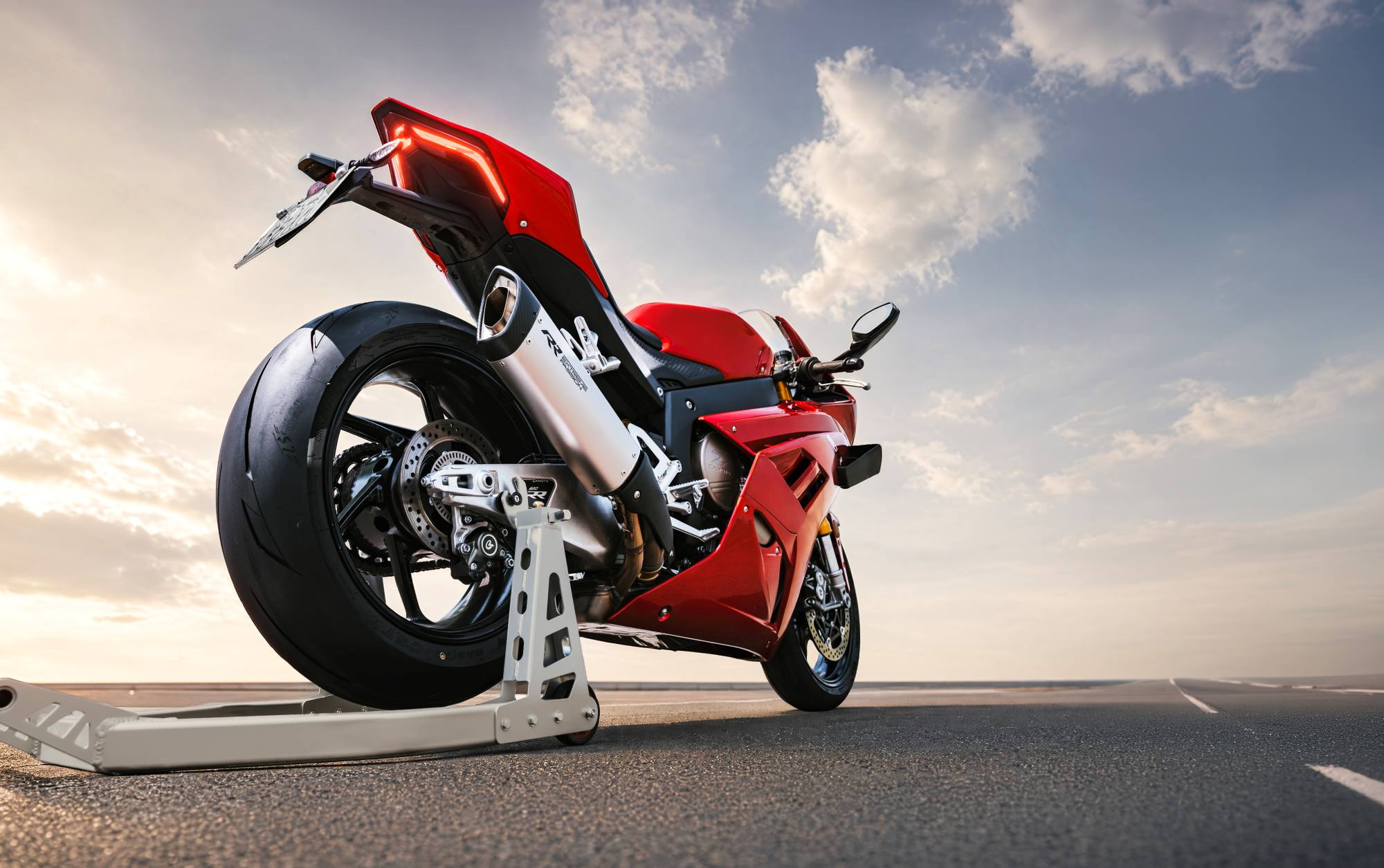 ZXMOTO 820RR