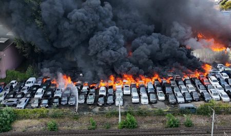incendio coches Francia