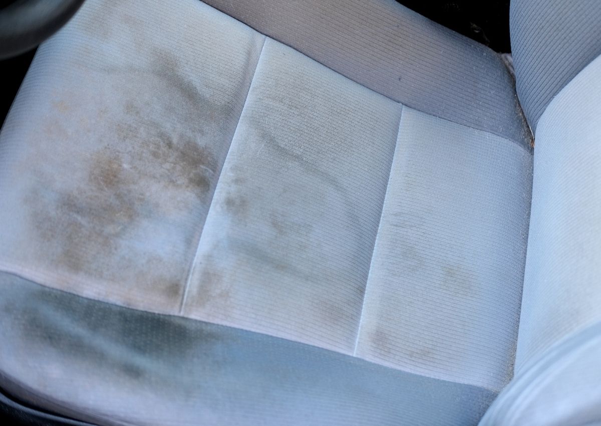 Asiento coche sucio