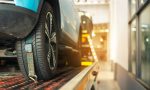 El grave error al pedir una grúa para tu coche eléctrico que puede destrozar el motor en minutos