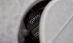 El combustible que parecía demasiado caro para sustituir al diésel acaba de darle la vuelta al precio
