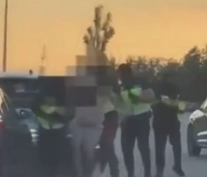 El vídeo del que todos hablan: así fue el falso control policial que acabó con un secuestro en la AP-7