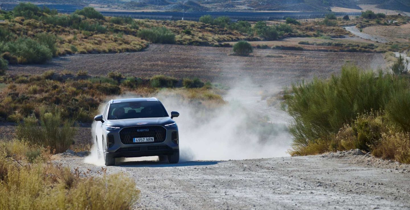 Ebro s900 PHEV 4x4