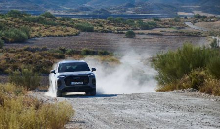 Ebro s900 PHEV 4x4