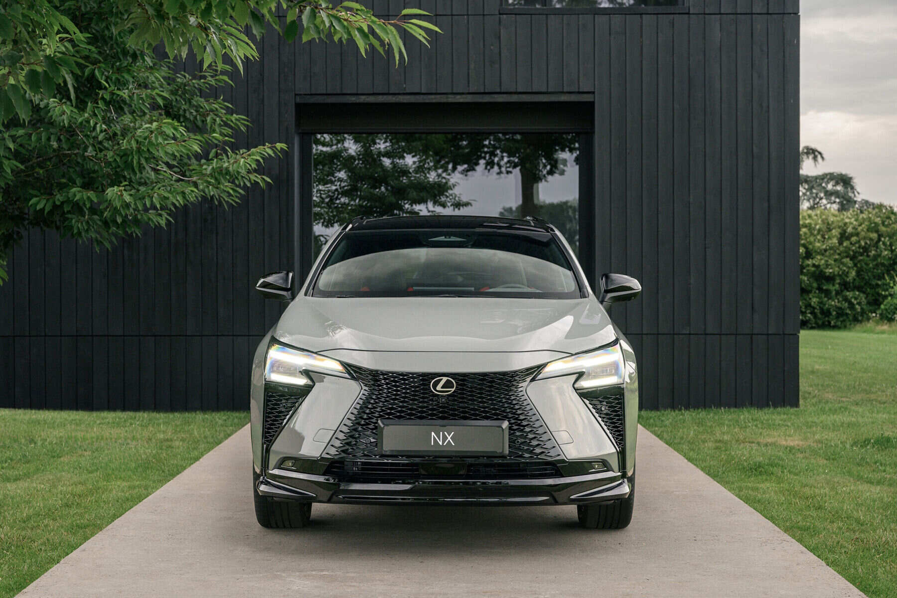Lexus NX 2027