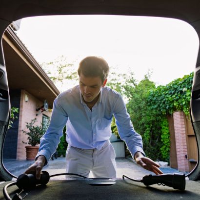 Día Mundial del Vehículo Eléctrico: este es el  accesorio imprescindible que todo conductor de estos coches debe llevar en el maletero