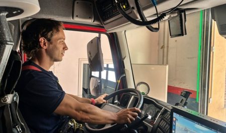 Mario Manzanares conductor bombero