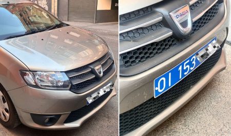 Matrícula azul coche
