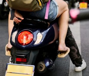 Pasajero moto chanclas