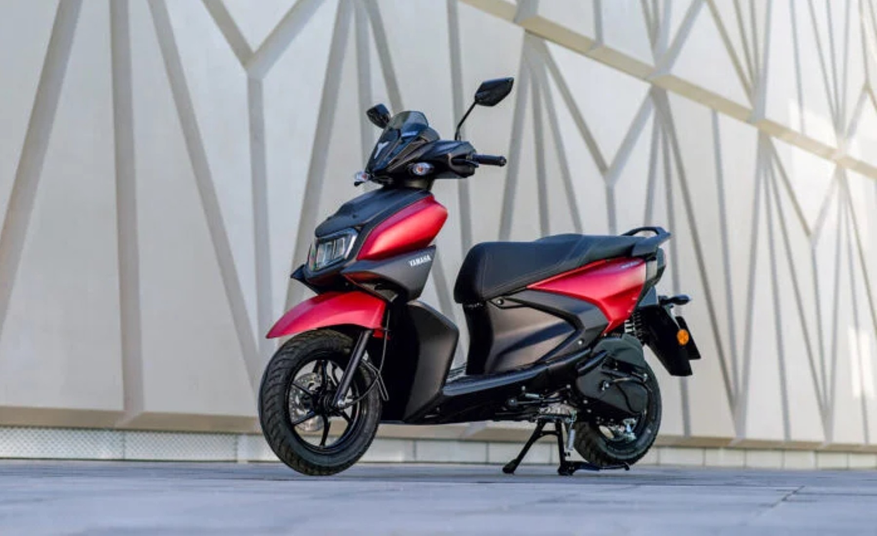 Yamaha RayZR