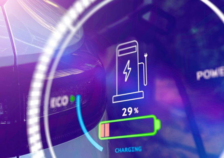 Prometían cientos de kilómetros, pero no los hacían: la justicia europea ya ha obligado a devolver coches eléctricos por su autonomía
