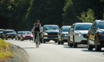 Cambios en el reglamento de circulación: cómo adelantar a un ciclista en la carretera y la norma de los 20 km/h