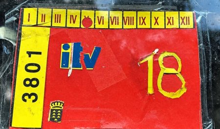 itv pegatina falsa