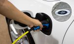 ¿Dónde se puede cargar un coche eléctrico si no hay una electrolinera cerca? Estos lugares ya esconden un enchufe