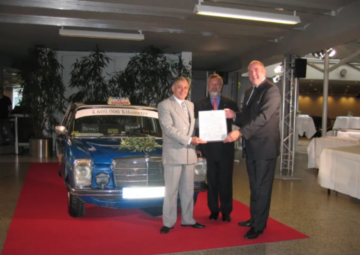 Taxista Mercedes premiado
