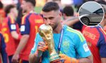 Unai Simón, campeón del mundo, lleva ocho años con el mismo coche: “Hasta que el motor no diga basta”