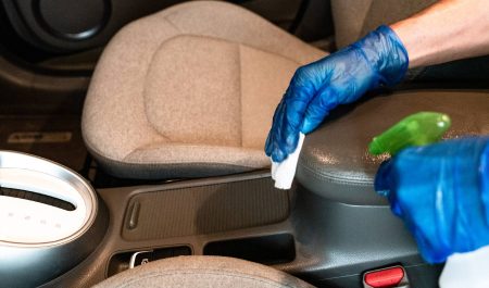 Limpiar el coche tras el verano: una tarea clave para afrontar el otoño