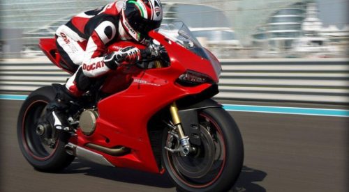 La nueva Ducati Panigale es cara, pero lo vale