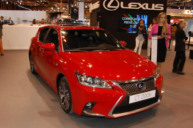 Lexus en el Salón del Automóvil de Madrid 2014