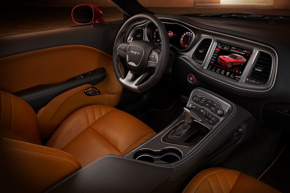 SRT Hellcat, teme al Challenger