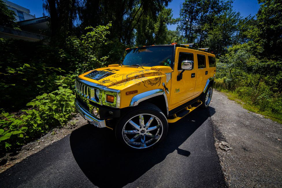Vilner saca el lado más 'gangsta' del Hummer H2